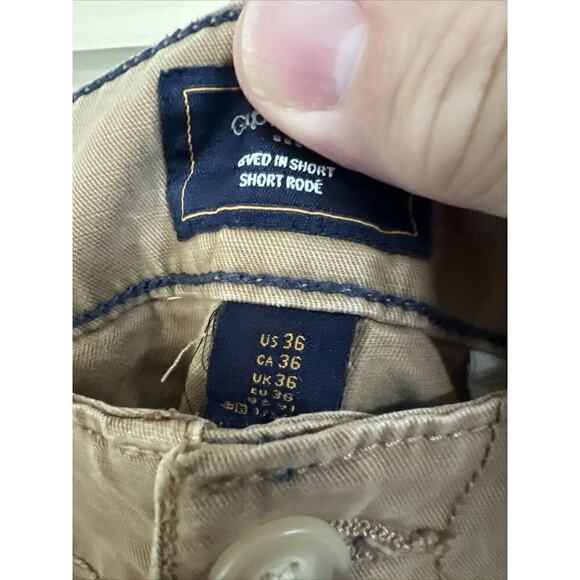 EUC GAP KHAKI'S LIVED IN SHORTS SHORT RODE BROWN MEN'S SIZE: 36 11” Inseam - Picture 3 of 4